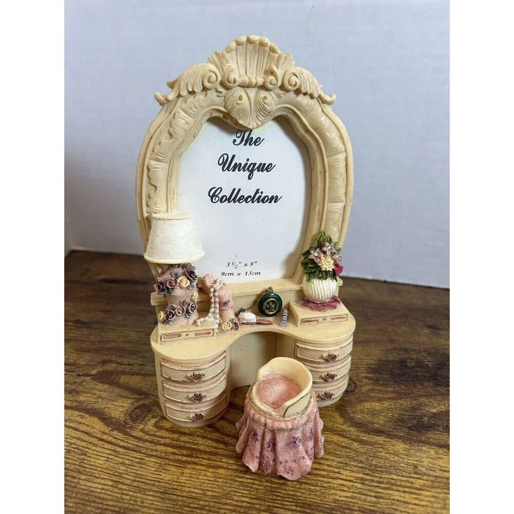 Vintage Victorian Vanity Dressing Table Photo Frame Miniature Decor Pink Floral